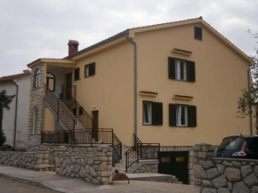 Apartment Navy In a Quiet Area Cres